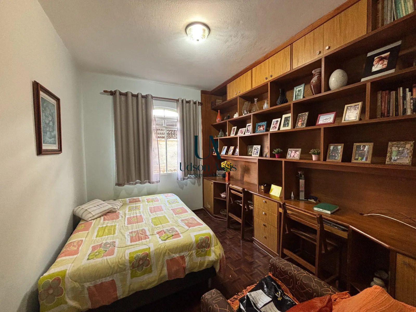 Quarto do apartamento de 3 quartos à venda no Ramos, em Viçosa/MG.