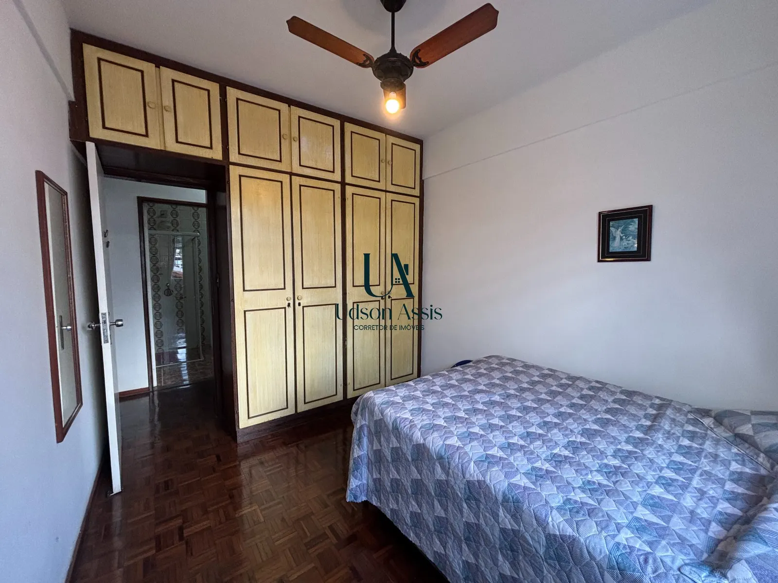 Quarto do apartamento de 3 quartos à venda no Ramos, em Viçosa/MG.