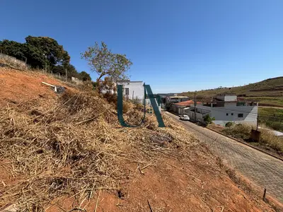 Ambiente do lote à venda no Paraíso, em Ponte Nova/MG.